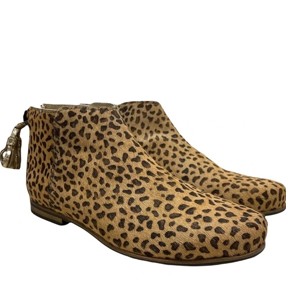 Boden Johnnie B Leopard Print Calf Hair Booties EU 37 Chelsea Boots - Picture 5 of 17